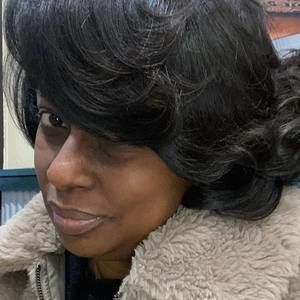 Meet your Posher, Mekia